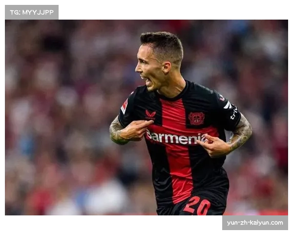 勒沃库森格里马尔多左脚低射破门,展现边后卫内切进攻能力